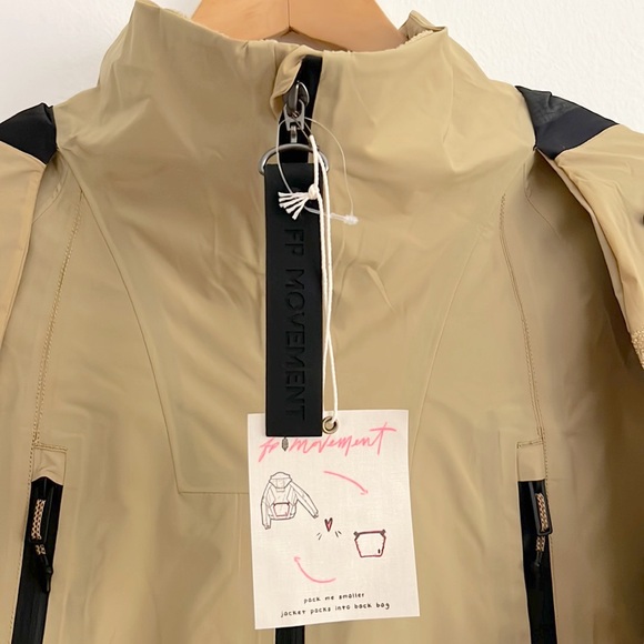 Free People FP Movement Zephyr Packable Ski Snowboard Shell Jacket NWT - Picture 7 of 14
